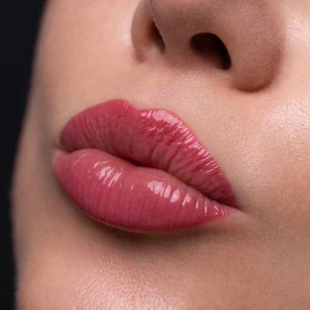 Lippen Permanent Make-Up in Salzburg · Haus der Schönheit